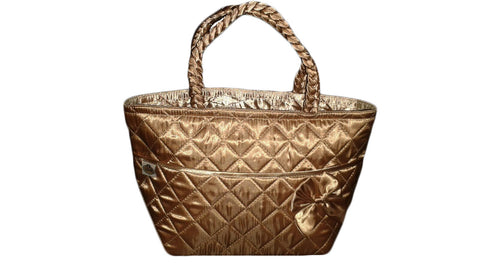 Beautiful bronze color bag. Linda bolsa de color bronce